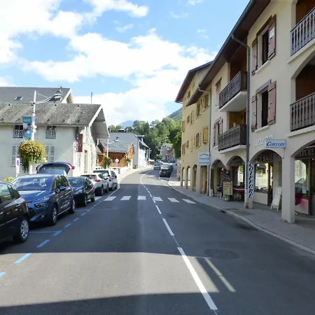 Les Colombes Nexity * Brides-les-Bains